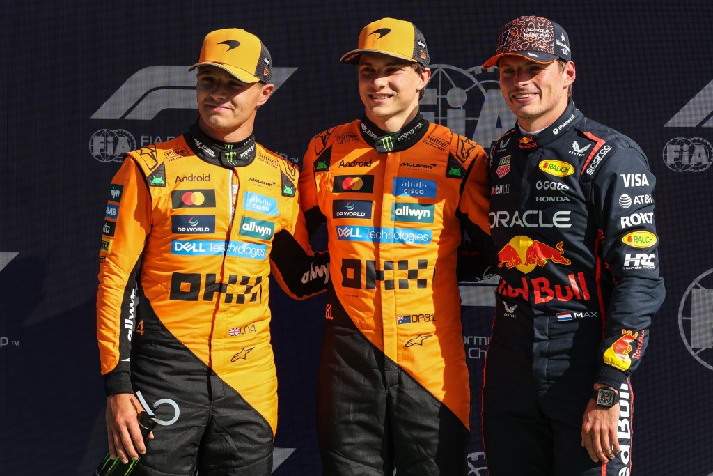 La griglia di partenza per il GP d'Olanda: davanti a tutti le due McLaren seguite da Max Verstappen e la sorpresa Isack Hadjar. Quinto Russell davanti alle due Ferrari.