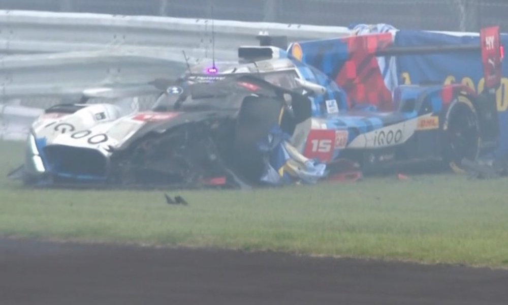 La BMW #15 dopo l'incidente che ha visto coinvolto Raffaele Marciello durante il suo out-lap