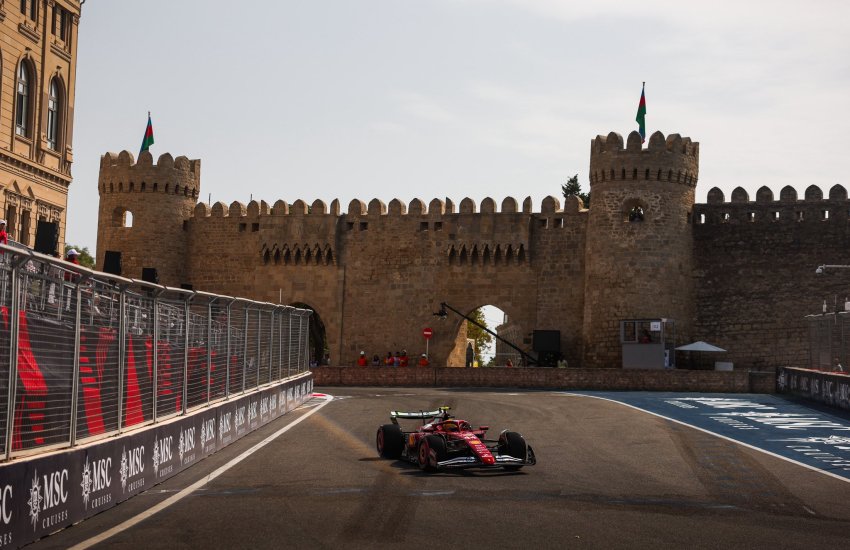 hamilton baku fp2