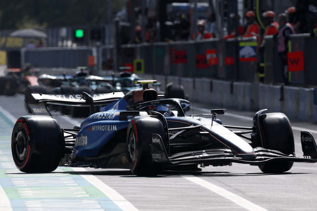 carlos sainz nelle fp2 del gp di monza - pronto per le fp3 