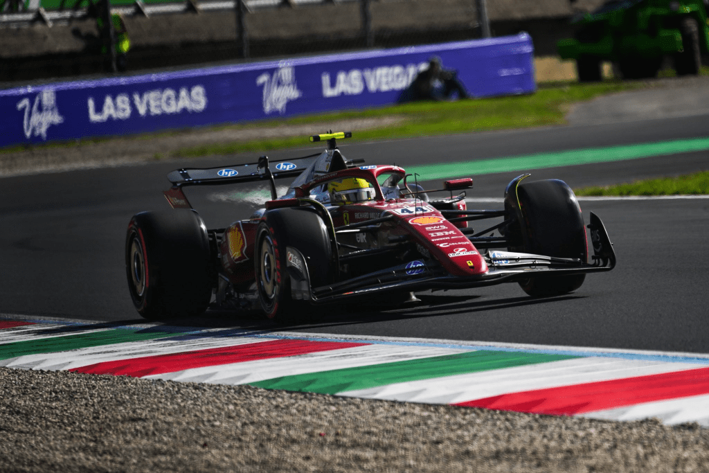Nonostante Lewis Hamilton scatterà dalla decima posizione in griglia di partenza per il GP d'Italia a causa della penalità, oggi è stato protagonista del miglior risultato stagionale in qualifica nel confronto con Leclerc a livello di distacco.