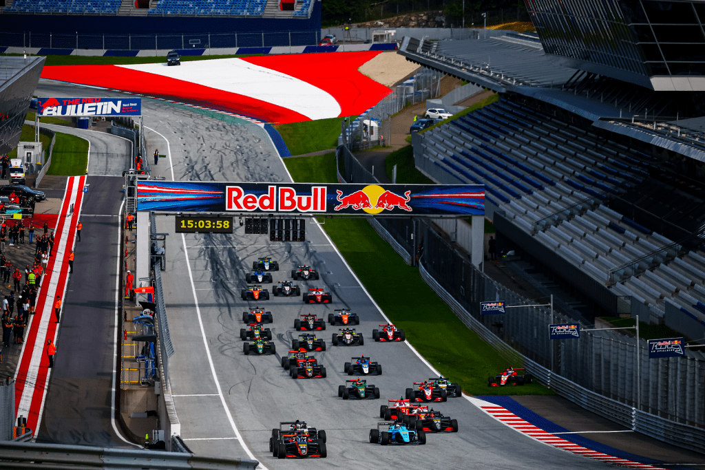 Si infiamma la lotta tra Slater e De Palo a tre weekend dal termine: ecco le classifiche FRECA dopo il fine settimana in Austria, sul circuito del Red Bull Ring