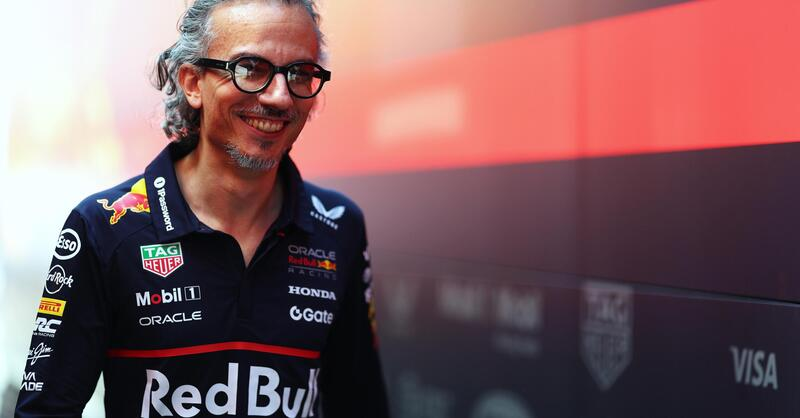 Max Verstappen ha sottolineato il ruolo fondamentale del nuovo team principal della Red Bull, Laurent Mekies, nel guidare gli aggiornamenti che hanno portato alla sua vittoria netta al Gran Premio d’Italia di ieri.