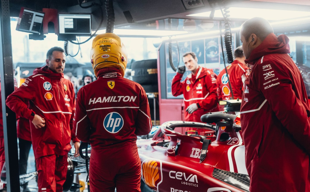 Manca una guida forte: Montezemolo attacca la gestione Vasseur. Tra promesse mancate e instabilità gestionale, il 2025 della Ferrari è deludente.