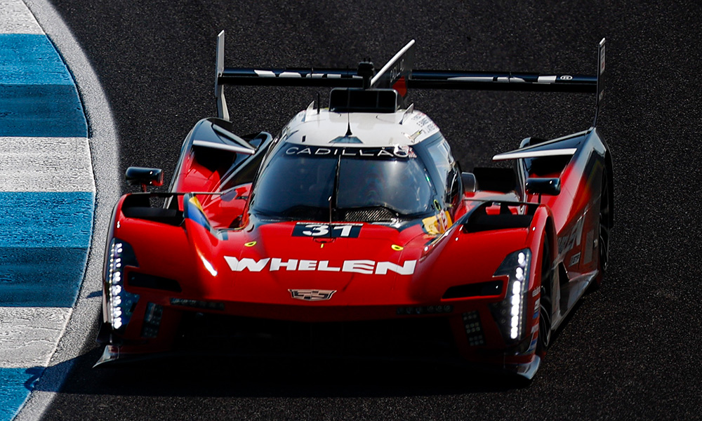 Manca sempre meno alla bandiera verde ad Indianapolis per il penultimo round della IMSA Endurance Cup. Chi vincerà la Battle on the Bricks?