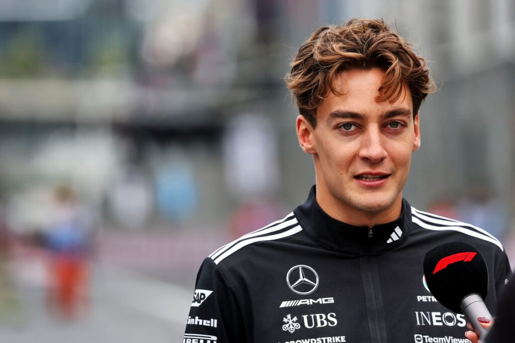 GP Azerbaijan, Russell sul podio da malato: "Contento di aver finito la gara"