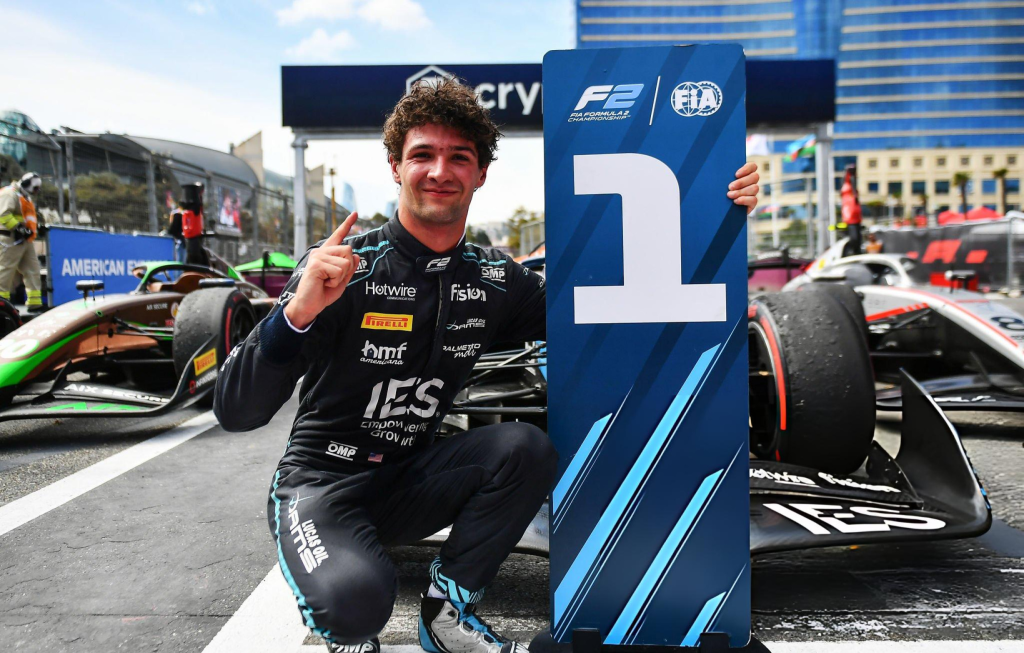 Scopriamo insieme i Top e Flop del GP d'Azerbaijan di F2 tra passaggi ravvicinati al muro, bandiere rosse, rimonte ed il solito spettacolo