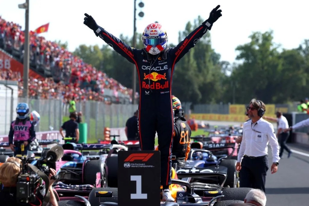 Jaques Villeneuve, senza esitazione, ha ammesso che Max Verstappen sarà il campione del mondo quest’anno, conquistando il 5° e il più bel titolo della sua carriera.
