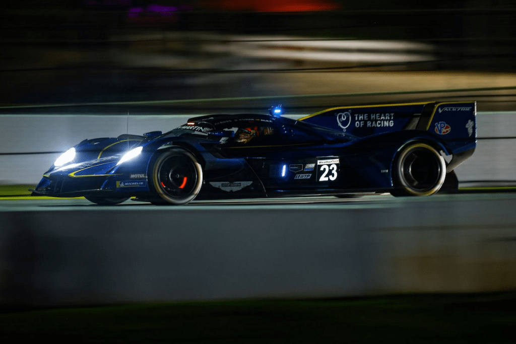 La 28ª edizione del Petit Le Mans, valevole per l'ultimo round del campionato IMSA, entra nel vivo al Michelin Raceway Road Atlanta, dove nella notte americana si è disputata la terza e ultima sessione di prove libere prima delle qualifiche.