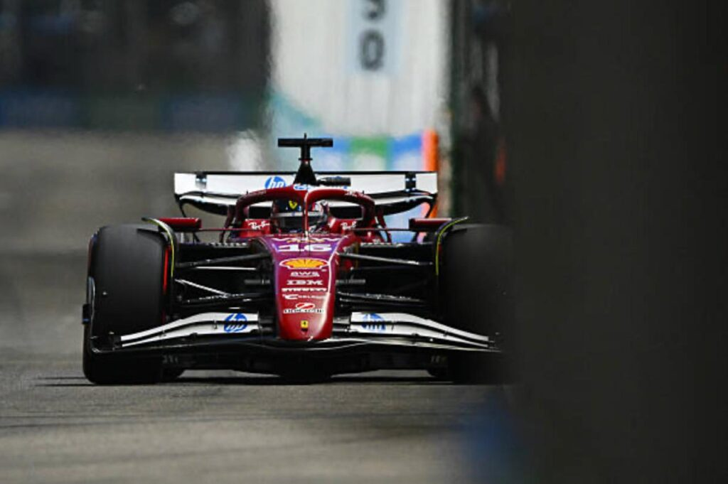Leclerc spegne i rumors sul suo futuro: "Voglio vincere in Ferrari"