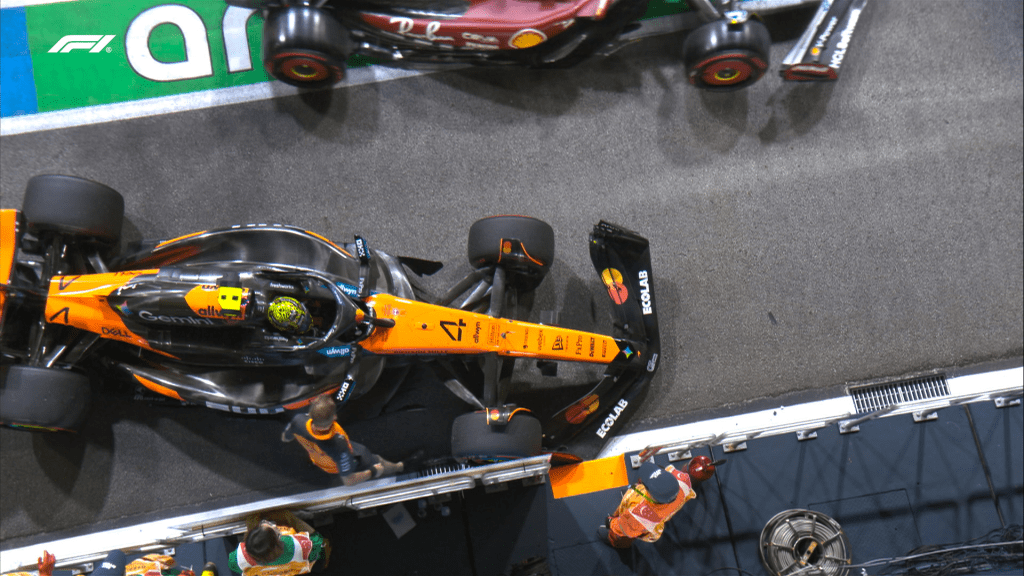 Charles Leclerc è stato graziato per il contatto con Lando Norris in pit-lane a Singapore nel corso della seconda sessione di prove libere.