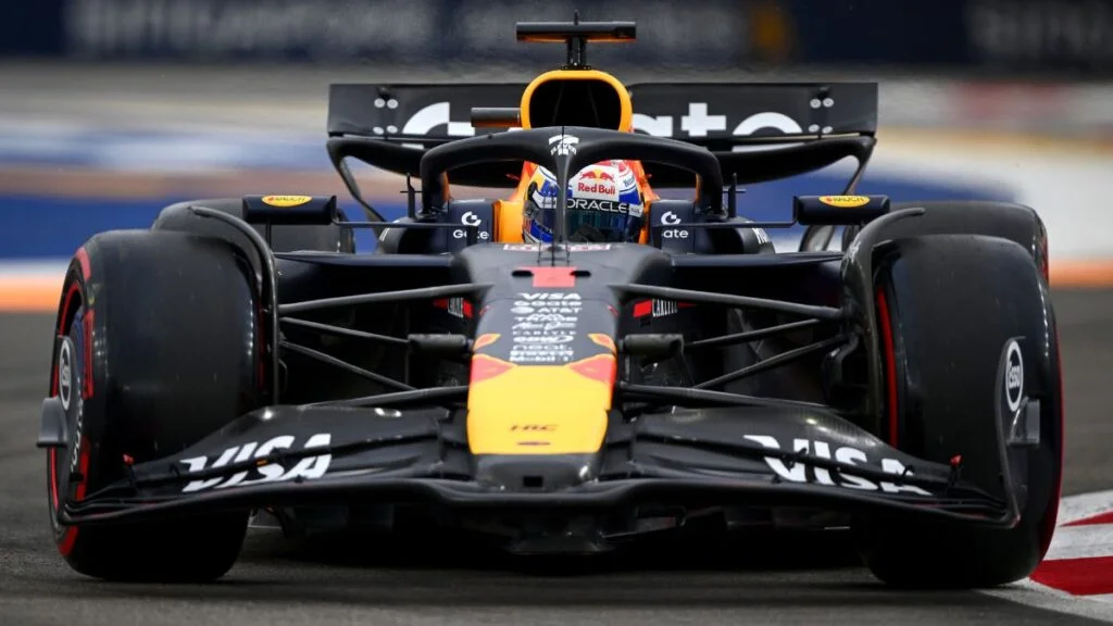 Max Verstappen lascia il primo giorno di prove libere del Gran Premio di Singapore con sensazioni incoraggianti. Il pilota Red Bull, reduce da due vittorie consecutive, ha sottolineato come il weekend sia iniziato sulla stessa linea positiva delle ultime gare.