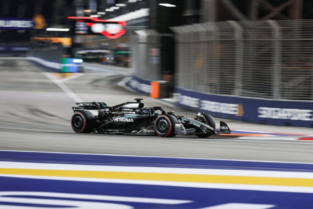 GP Singapore, Russell avverte Verstappen dopo la pole: "Lo terrò d'occhio"