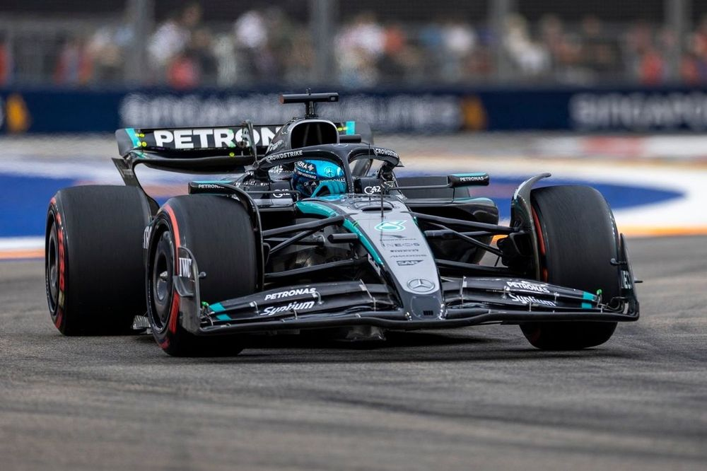 GP Singapore, Russell avverte Verstappen dopo la pole: "Lo terrò d'occhio"