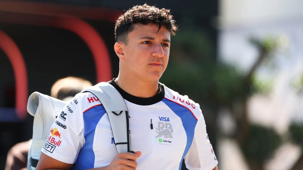 Il weekend di Austin è ormai alle spalle, ma in casa Red Bull le riflessioni continuano. Al termine di un Gran Premio cruciale per la lotta mondiale, Helmut Marko ha confermato che le prossime settimane saranno decisive per definire la line-up piloti della stagione 2026.