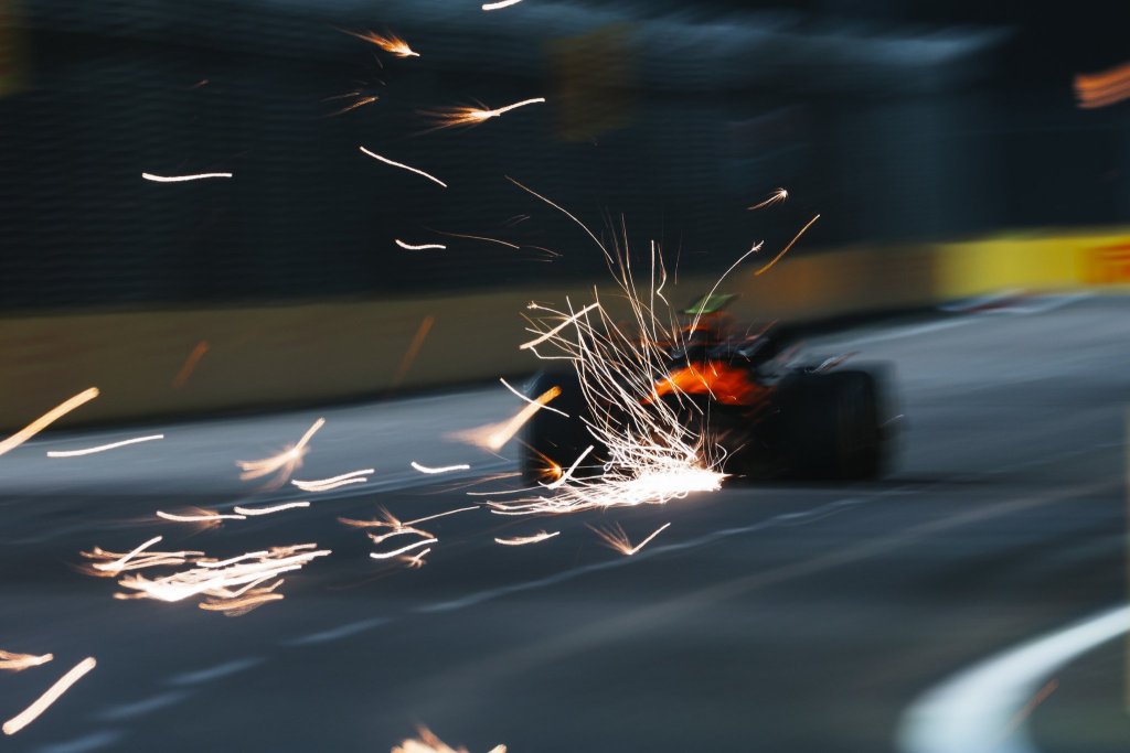 Il ritorno di Lando Norris a Singapore non è iniziato nel migliore dei modi.