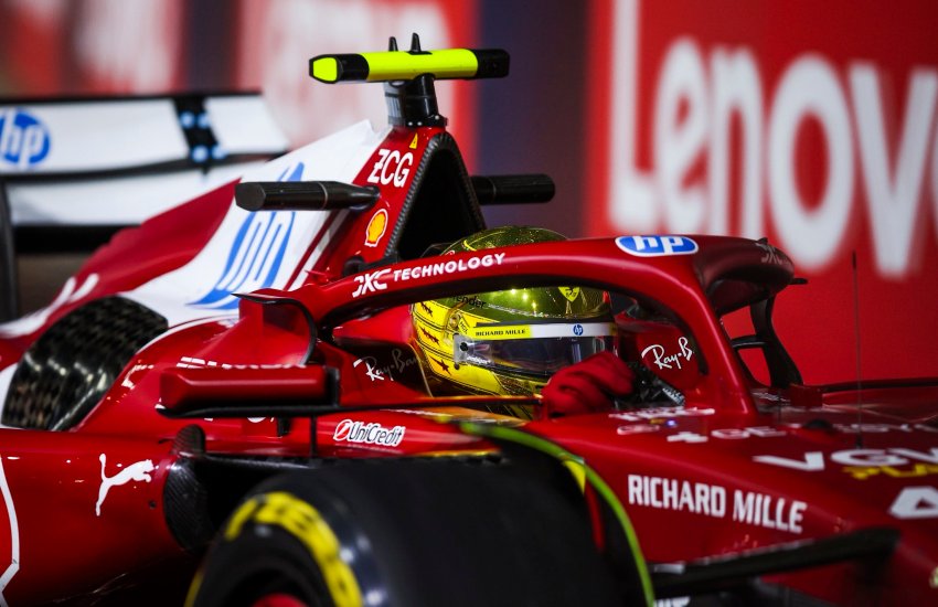 Il venerdì di Singapore ha regalato a Lewis Hamilton le prime vere emozioni al volante della Ferrari sul tracciato cittadino di Marina Bay. Il sette volte campione del mondo ha chiuso le FP1 in quarta posizione e le FP2 in decima, ma il bilancio della giornata è tutt’altro che negativo.