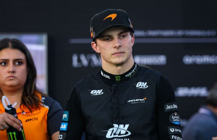 Oscar Piastri arriva a Las Vegas con un obiettivo chiaro: invertire la rotta e riaprire la lotta iridata con il compagno di squadra Lando Norris.
