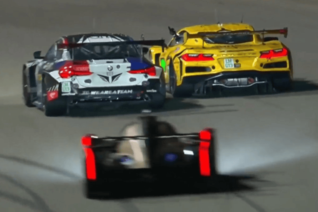 Dito medio Juncadella Bahrain 2025
