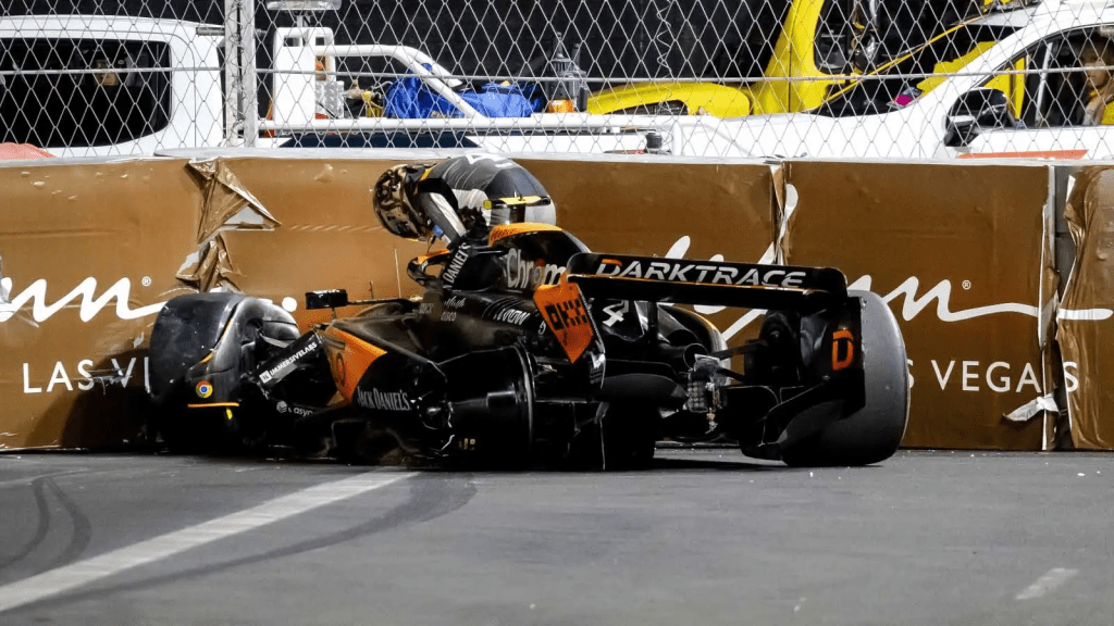Lando Norris arriva a Las Vegas con l’aura del favorito dopo due vittorie consecutive, ma il pilota della McLaren invita alla cautela. 