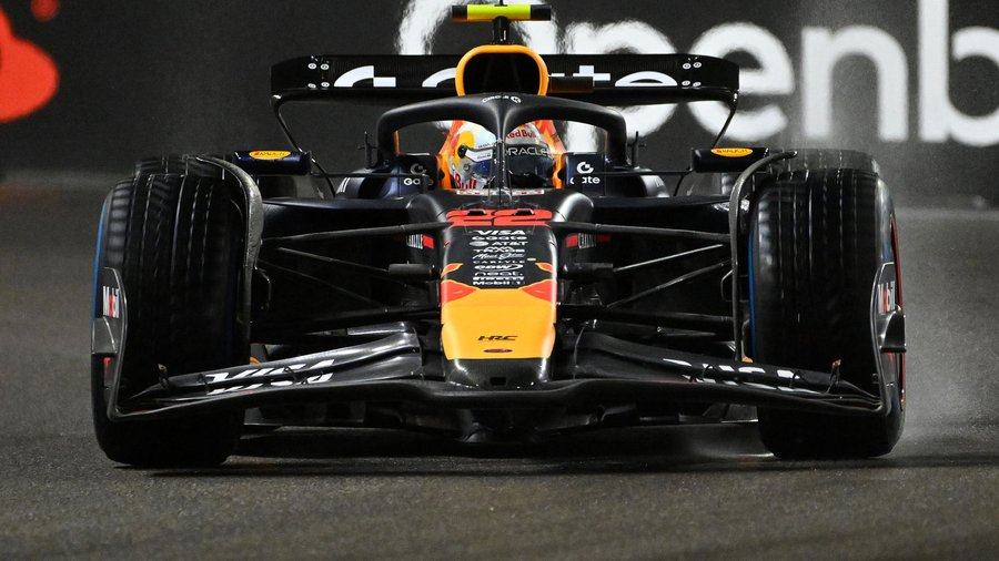 Yuki Tsunoda è stato eliminato in Q1 e domani partirà in diciannovesima posizione. Il pilota della Red Bull ha dichiarato di aver avuto difficoltà con il grip a causa sia della pista scivolosa che delle pressioni delle sue gomme errate.