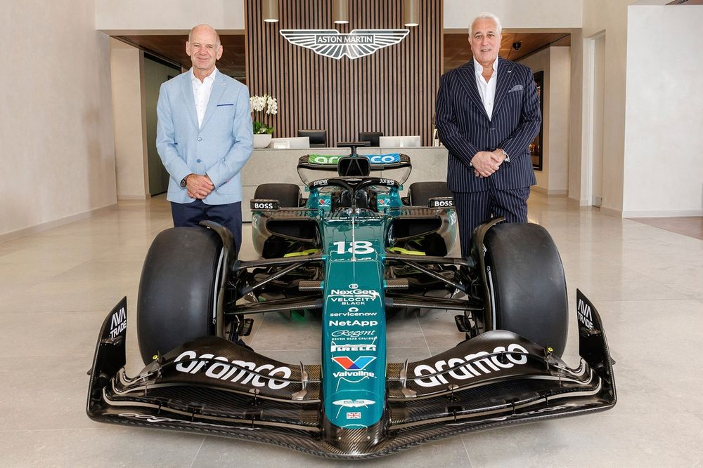 adrian newey e lawrence stroll all'annuncio dell'ingegnere inglese in aston martin