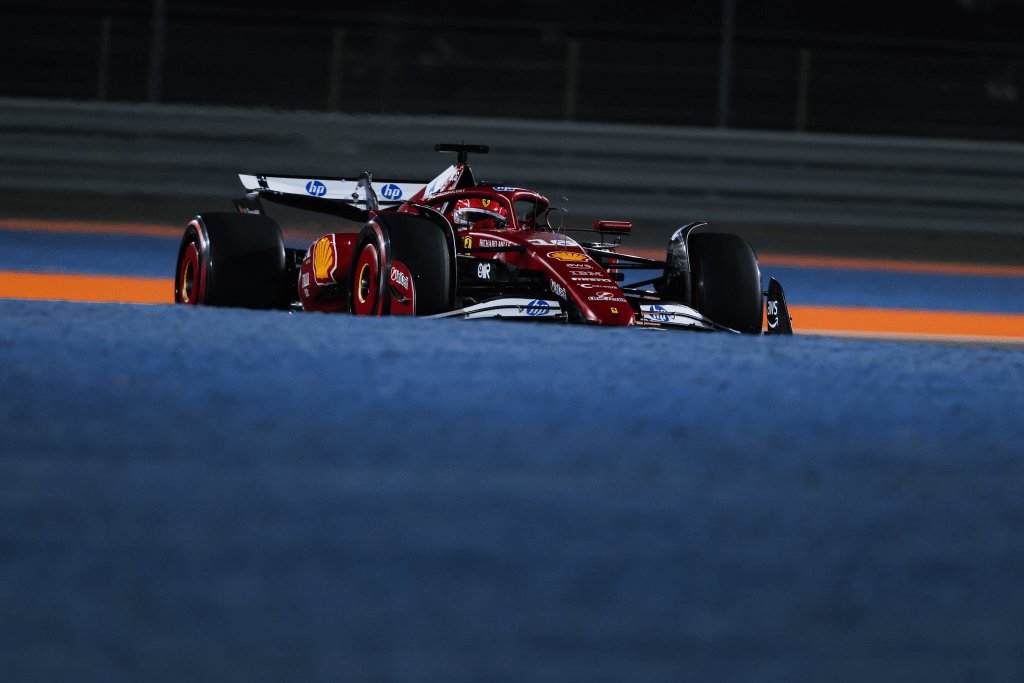 Al termine delle qualifiche valevoli per la Sprint Race del GP del Qatar Leclerc ha affermato di non essere stato in grado di preparare al meglio l'outlap a causa di Sainz che ha volontariamente rallentato tutto il gruppo alle sue spalle.