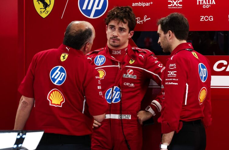 Un sabato amaro per Ferrari e Leclerc. La monoposto fatica a restare in pista, i team minori fanno meglio e le sensazioni per la gara sono negative.