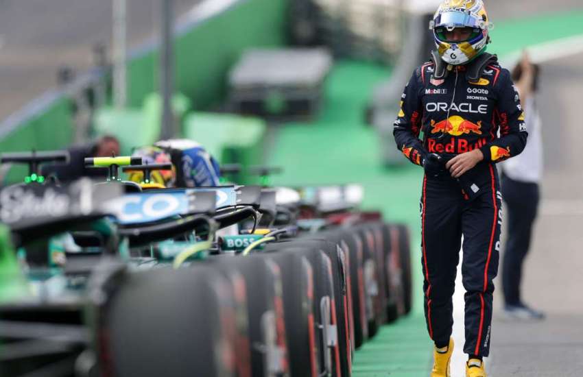 La vigilia del GP del Brasile non sorride a Max Verstappen.