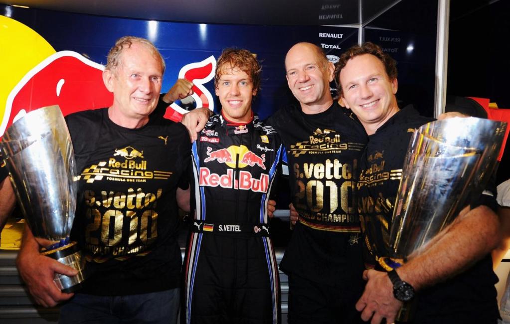 Cinque finali e un copione ripetuto: il leader, nella sfida a tre, quasi mai festeggia il Mondiale. Norris, Verstappen o Piastri?