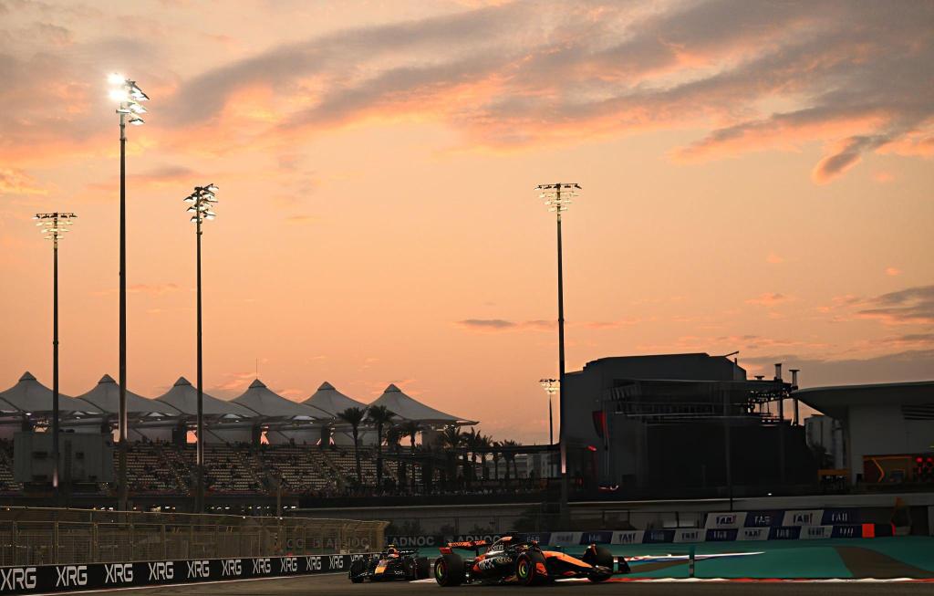 I Gran Premi di Formula 1 sono diventati mega-eventi globali: tra crescita del pubblico, ritorni economici record e strategie di stabilità, Liberty Media punta su accordi pluridecennali con promotori e città.