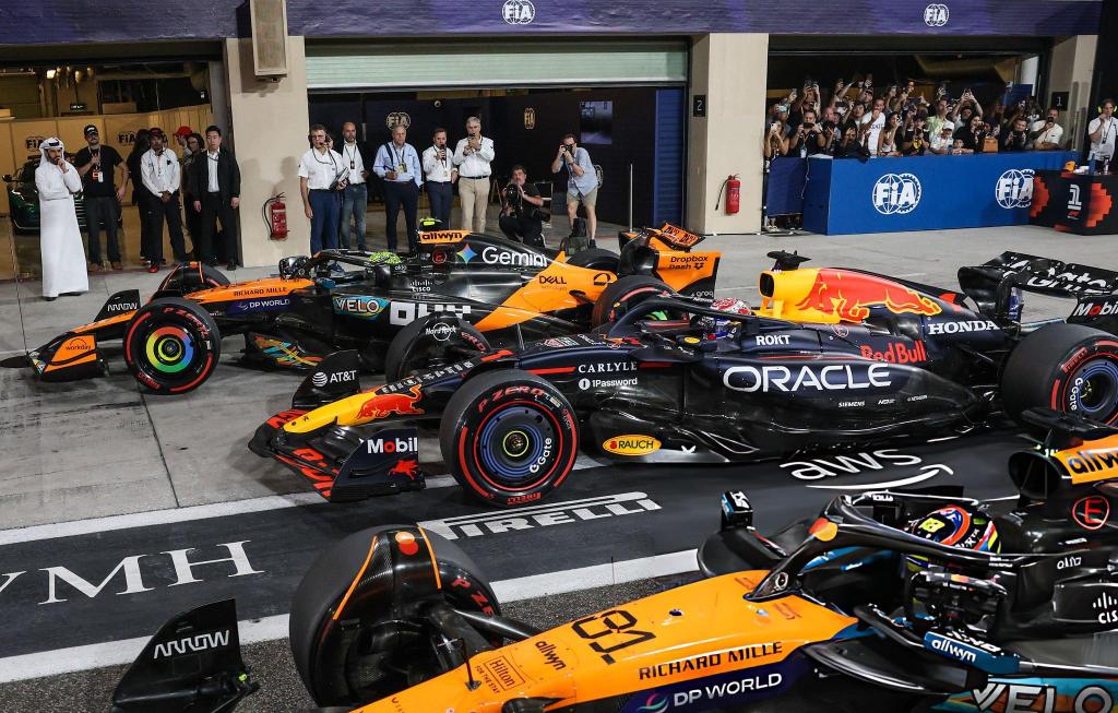 Verstappen e McLaren 1