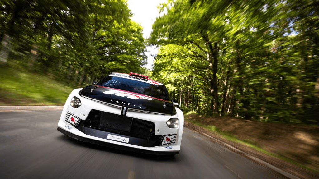 Lancia ufficializza il suo attesissimo ritorno nel Mondiale Rally dopo oltre trent’anni, schierando Yohan Rossel e Nikolay Gryazin sulla nuova Ypsilon Rally2 HF Integrale.