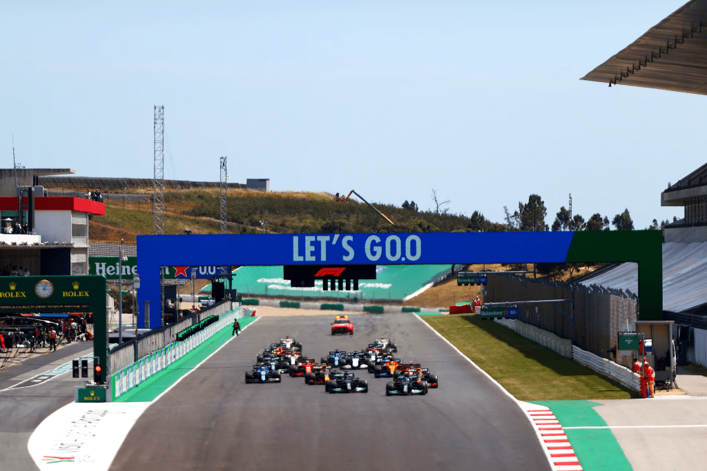 La F1 ha annunciato che farà ritorno in Portogallo nel 2027 e nel 2028 sul circuito di Portimao a sei anni di distanza dall'ultima volta.