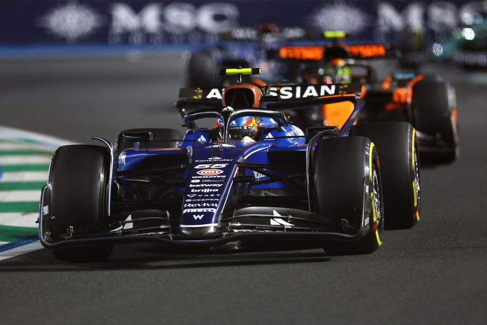 Vowles spiega come Sainz ha migliorato la Williams nel 2025
