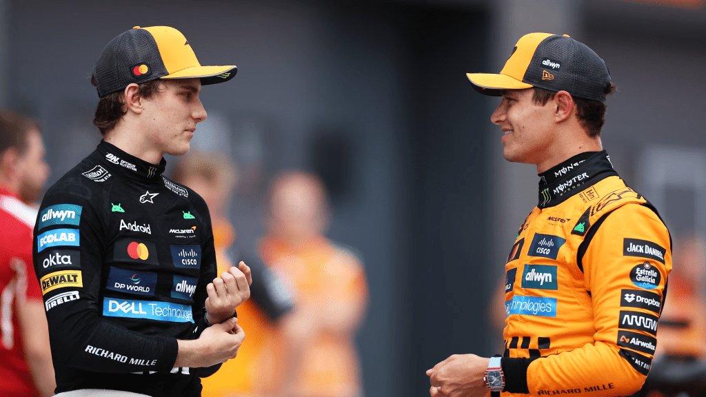 Ad Abu Dhabi si deciderà il titolo tra Norris, Piastri e Verstappen. McLaren ha confermato la propria volontà di non imporre ordini di scuderia se in gara entrambi i propri piloti avranno ancora la possibilità di vincere il mondiale.