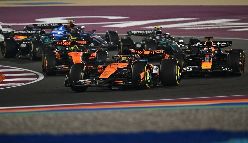 McLaren spreca, Verstappen ringrazia: il Qatar accende la sfida mondiale