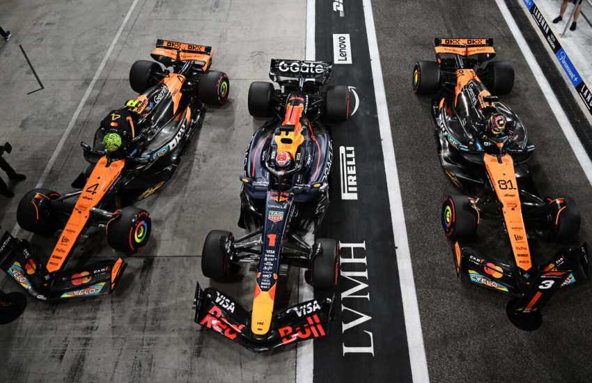 All’ultima gara dell’anno, il mondiale si riduce a una semplice equazione: Verstappen deve inseguire, Norris deve sopravvivere.