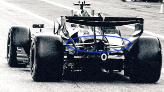 L'Aston Martin è scesa in pista durante i test di Barcellona e fin dal primo scatto ha generato grande curiosità riconducibile alla "scuola Newey".