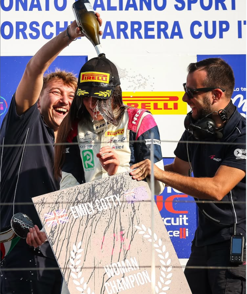 R-Ace GP definisce l’organico per il campionato UAE4, confermando giovani talenti già visti nel 2025 e inserendo due piloti del programma junior Mercedes-AMG.