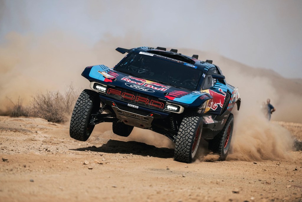Ford Raptor T1 Dakar Rally 2025 exterior 003 front three quarters