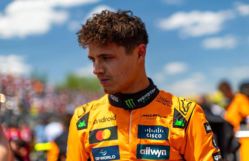 L’accordo tra McLaren e Puma consolida il posizionamento globale del team campione del mondo Costruttori e amplia l’offerta dedicata ai fan.