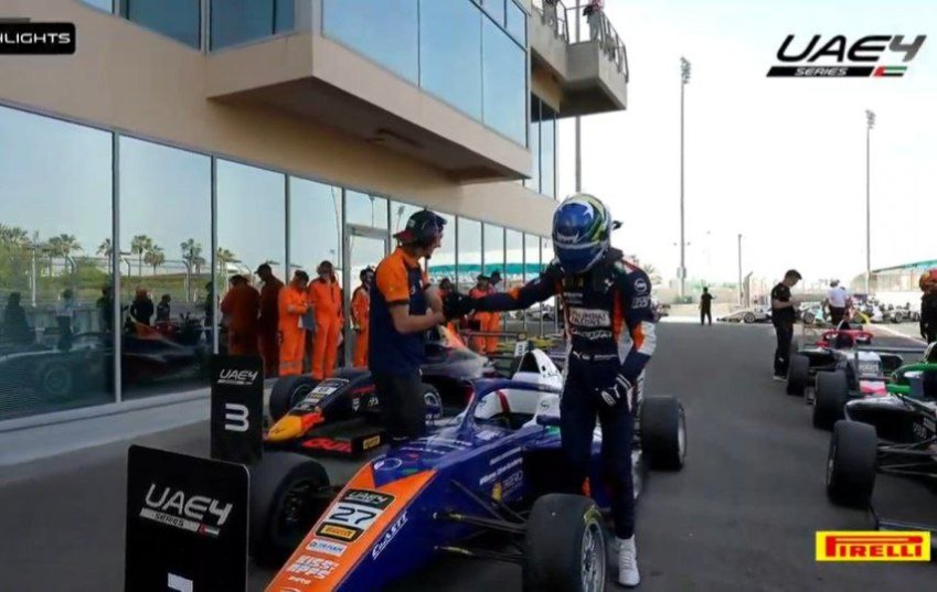 photo 6028293707737533293 y