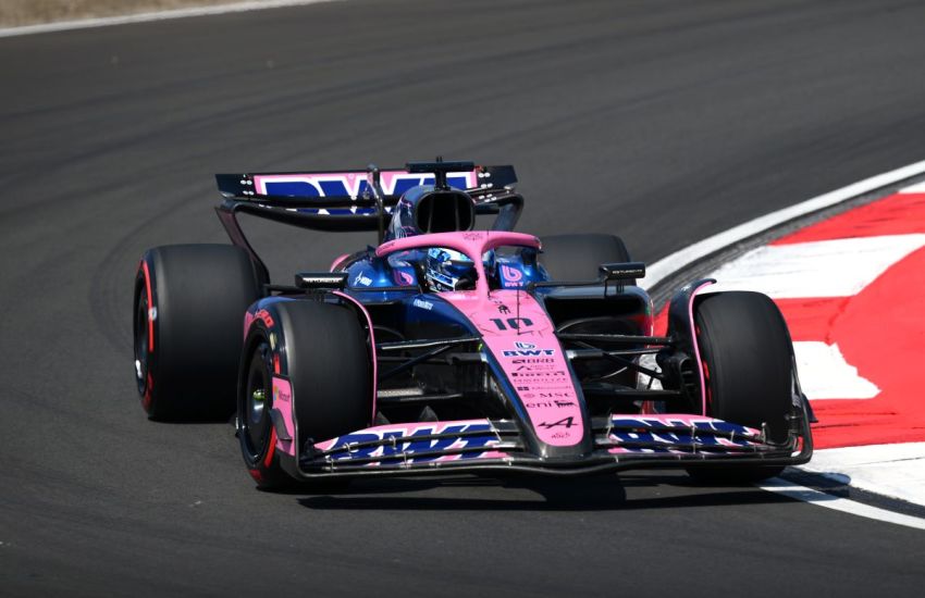 Dopo una stagione conclusa con l'ultimo posto in classifica, Alpine è pronta a tornare in pista con un'energia diversa, grazie anche al lavoro di Flavio Briatore