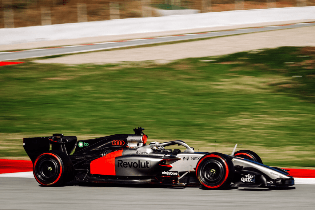 La Audi avvia il proprio percorso in Formula 1 con una settimana di shakedown intensa e ricca di indicazioni tecniche sul progetto 2026.