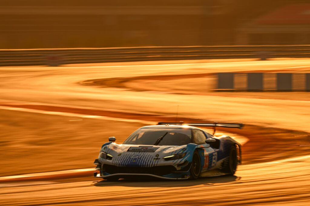 Il doppio appuntamento di Dubai dell’ALMS rimescola le carte in tutte le classi, riaprendo la lotta al titolo in vista del gran finale di Abu Dhabi.