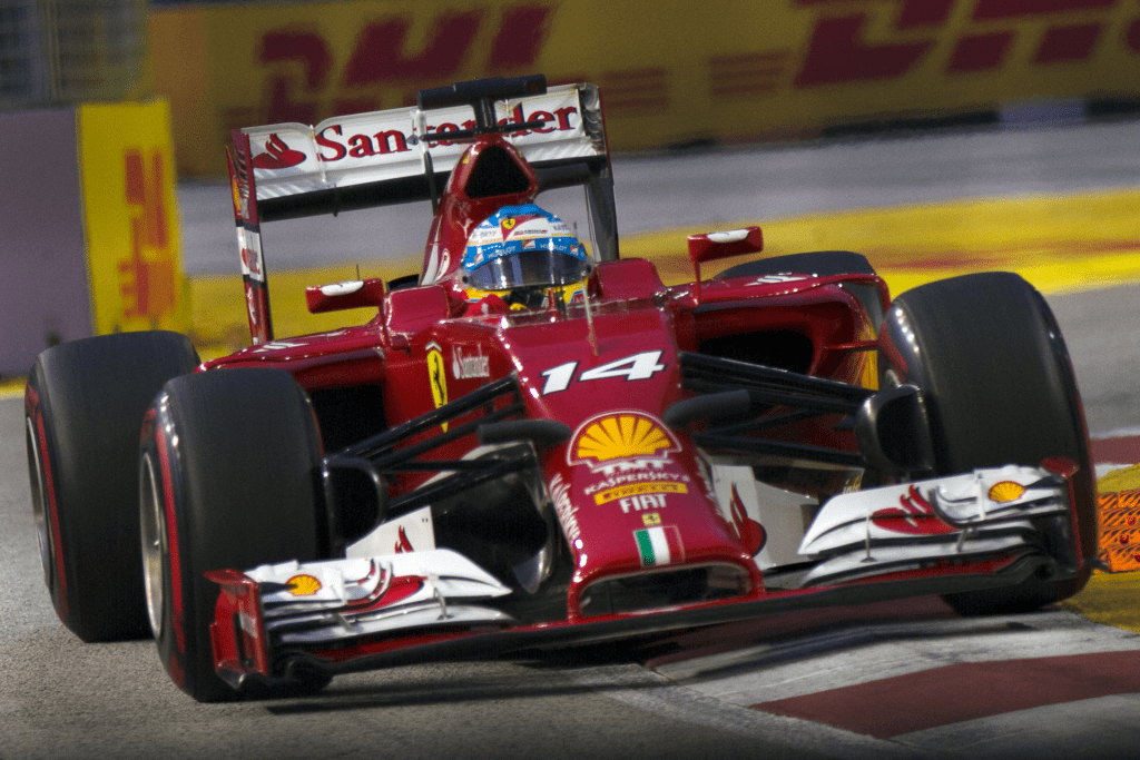 Sotto accusa le nuove vetture: secondo i piloti, la gestione dell’energia rischia di trasformare alcune curve in semplici zone di ricarica, limitando l’espressione del talento puro.