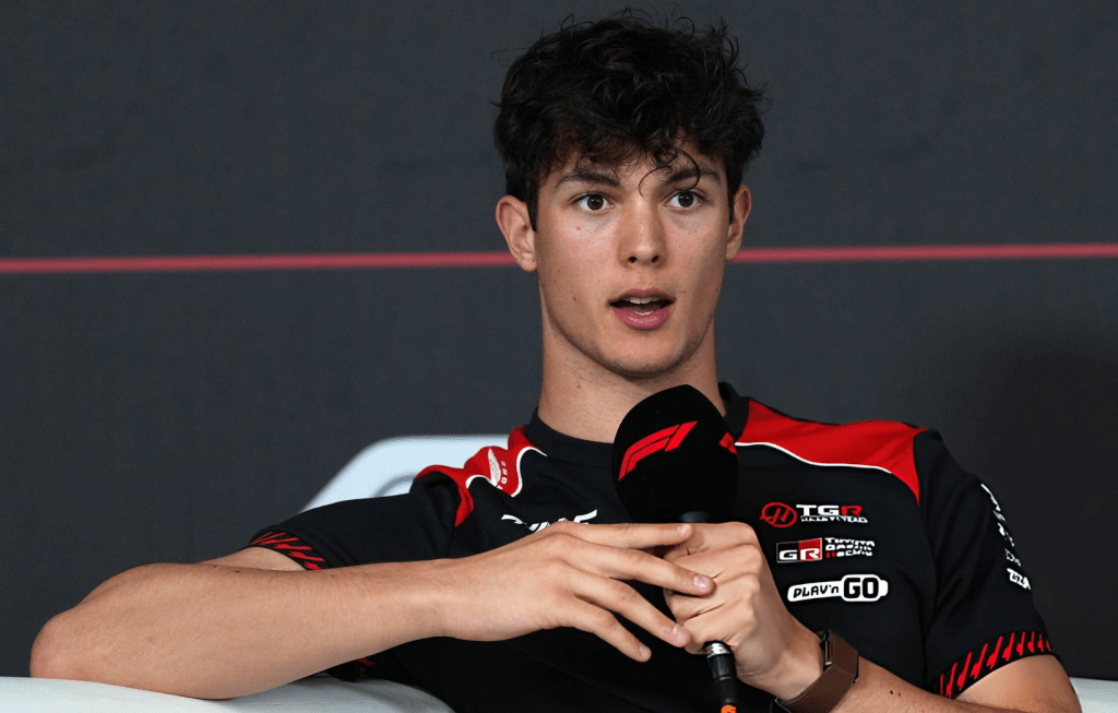 Ollie Bearman confessa che anche altri team hanno considerato la soluzione dell'ala posteriore Ferrari in vista della stagione 2026 di F1 salvo poi aver scartato questa idea: ecco perché