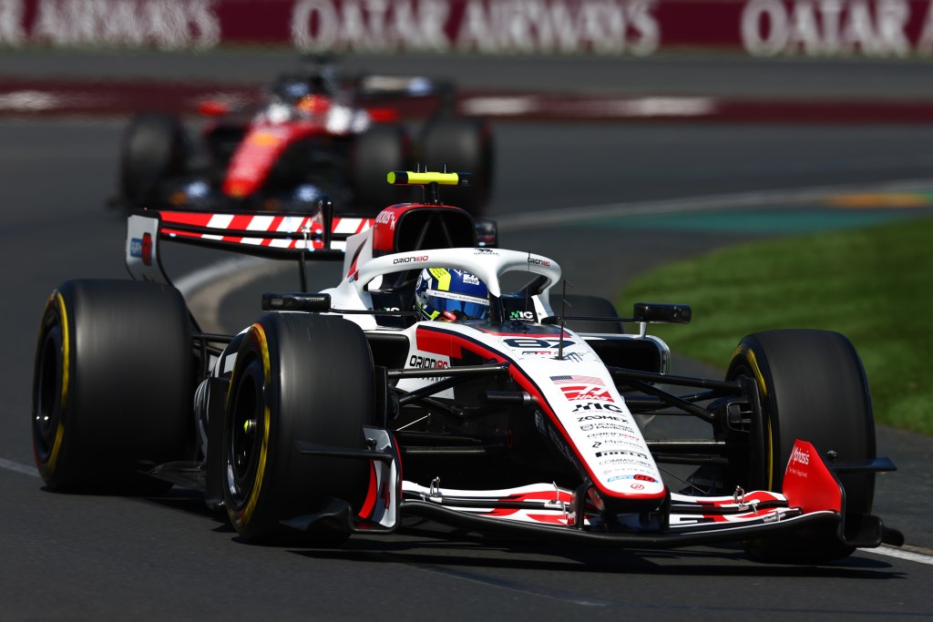 Haas 2027, Komatsu fa il punto sul mercato 