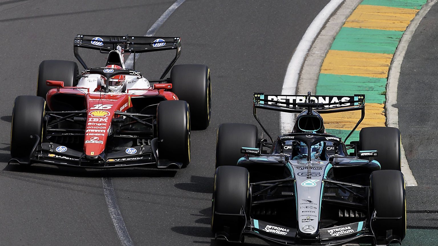 Il duello tra Leclerc e Russell a Melbourne evidenzia quanto i nuovi regolamenti 2026 siano ancora tutti da scoprire e quanto il dialogo con il muretto sia cruciale...